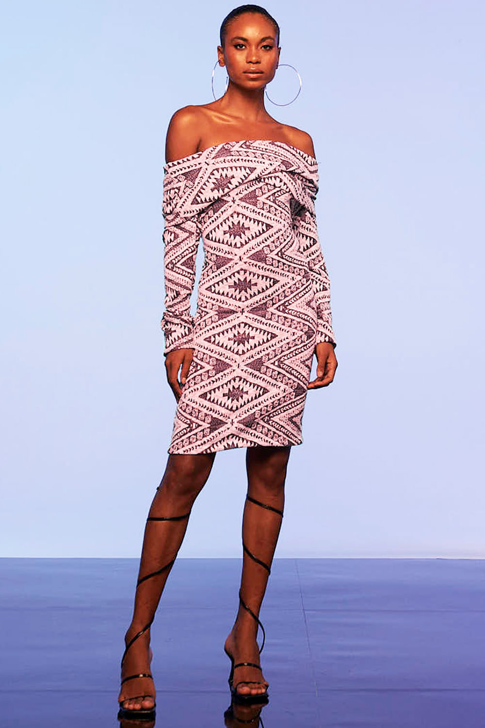 Vestido Curto Tricô Estampado Smk Vinho